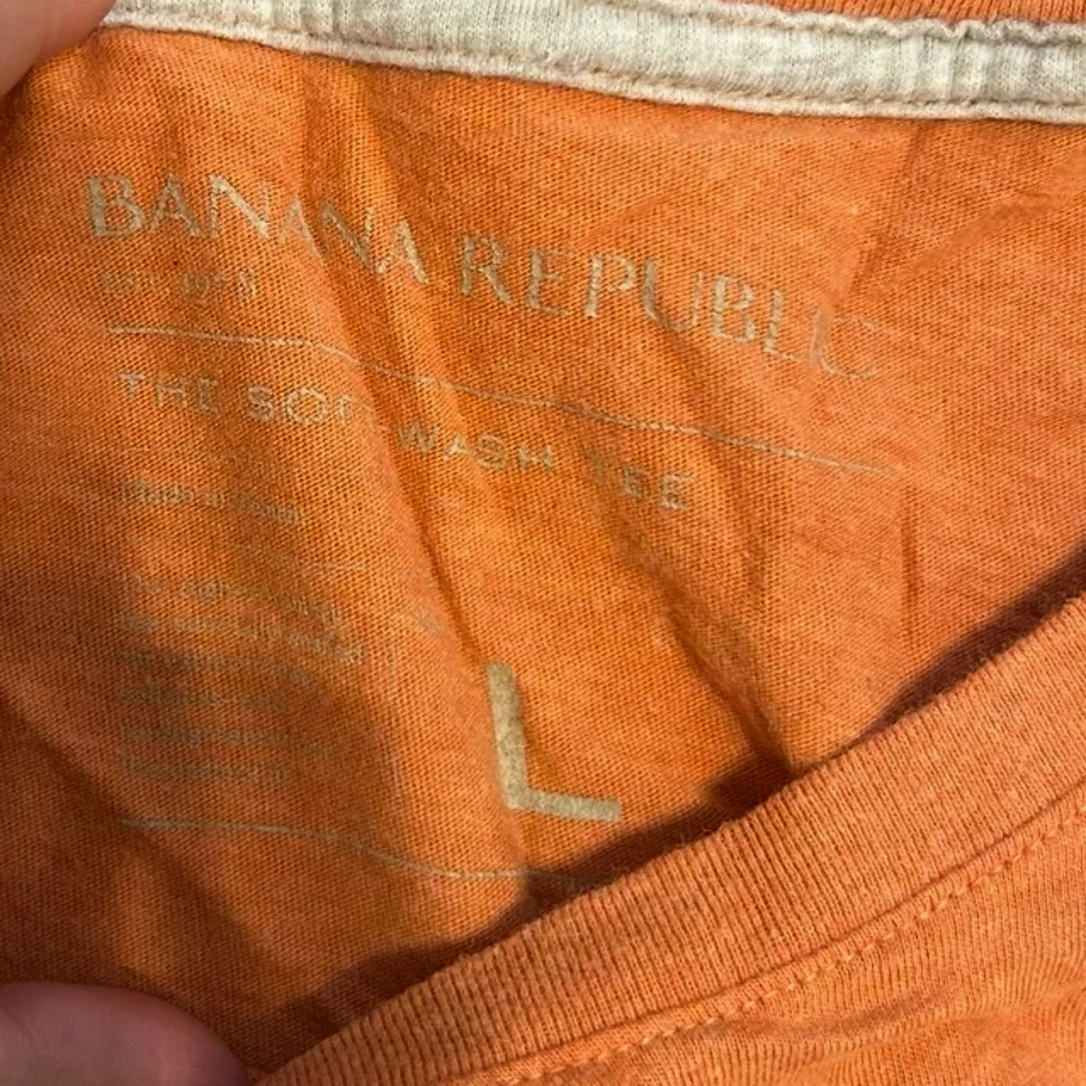 Banana Republic Orange Short-Sleeve Crewneck Tee Size L